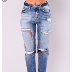 fashionnova “girlfriend jeans” accepting offers